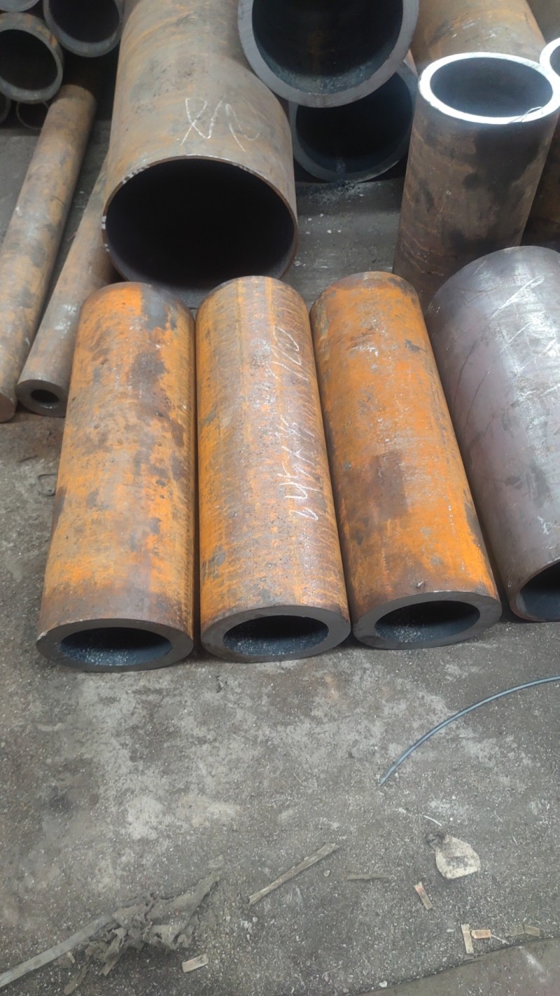 兴山兴山兴山20CrMo无缝钢管切割